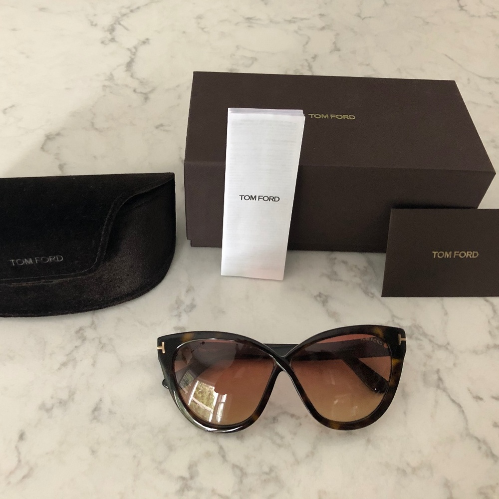 Tom Ford Sunglasses ARABELLA TF 511 FT 05G brown